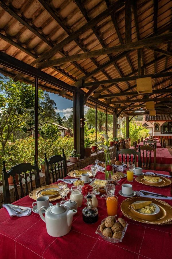 Hotel Villa De Paris Chachapoyas Exterior photo