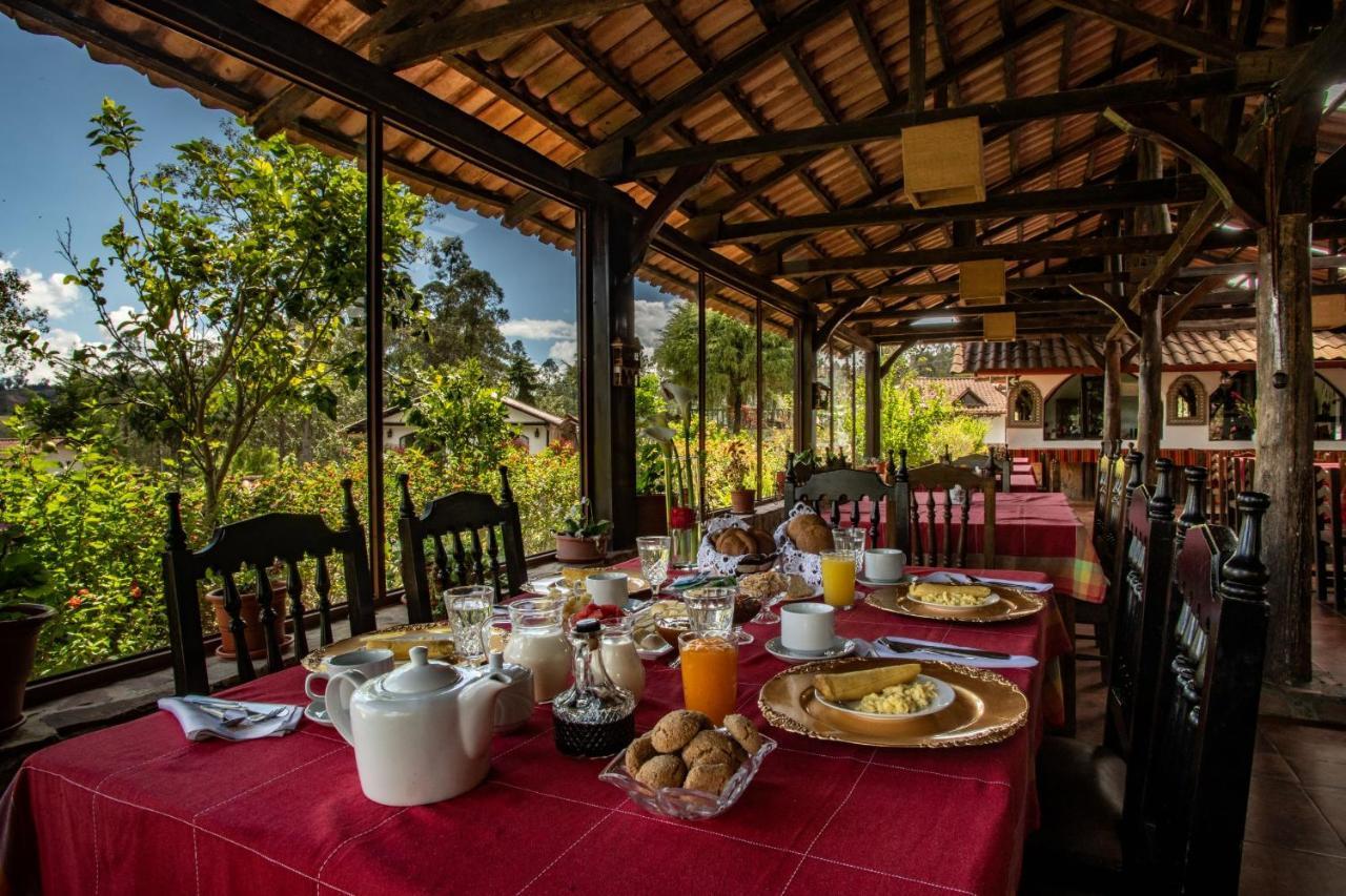 Hotel Villa De Paris Chachapoyas Exterior photo